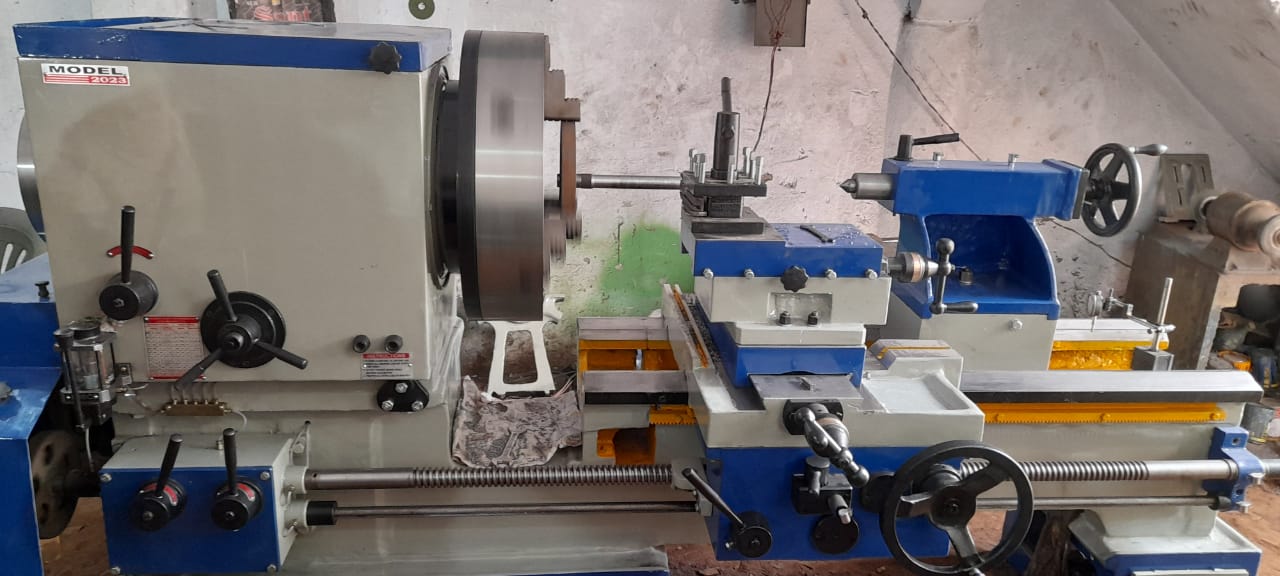Medium Duty Lathe Machine